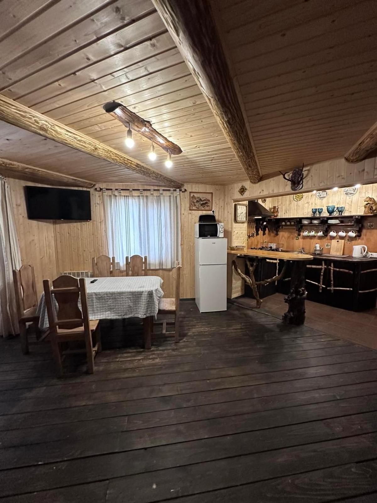 Котедж Садиба Предків 布克维 外观 照片