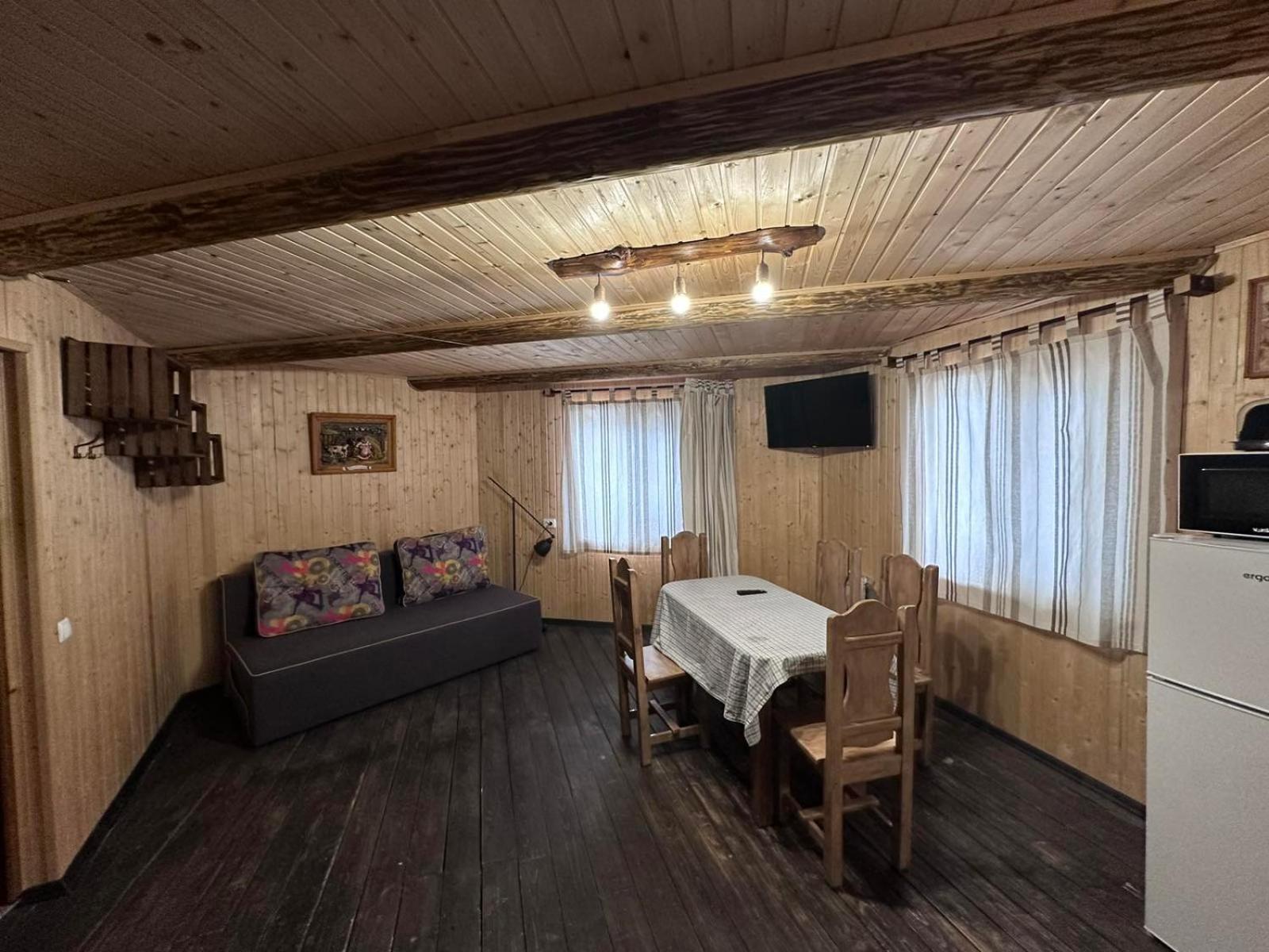 Котедж Садиба Предків 布克维 外观 照片